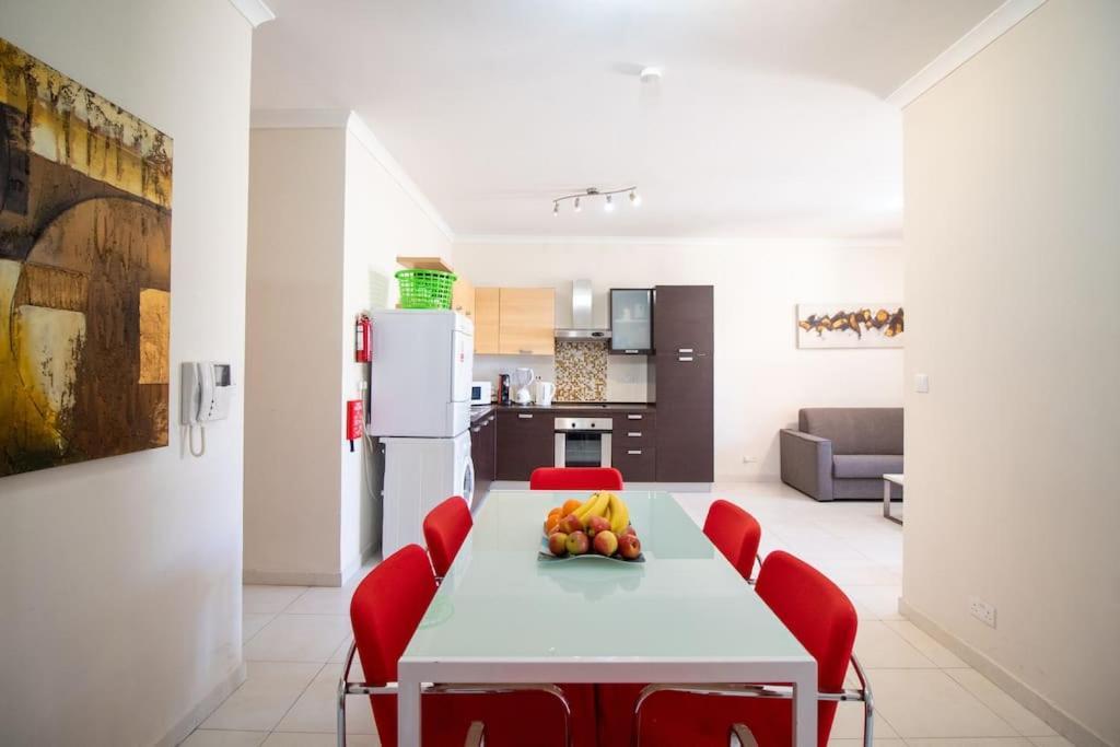 Apartment Modern In The Heart Of Maltese Nightlife *