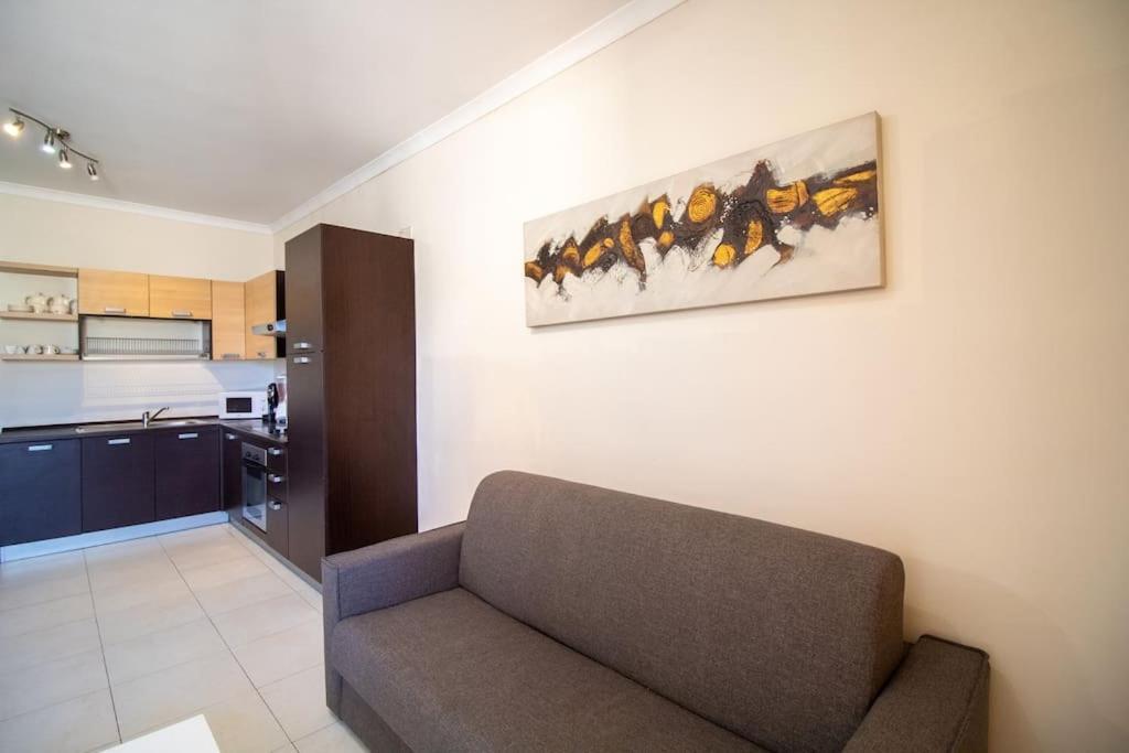 Modern In The Heart Of Maltese Nightlife *