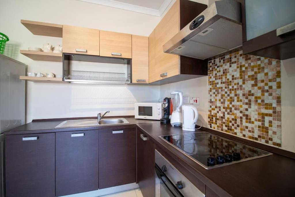 Modern In The Heart Of Maltese Nightlife * San Ġiljan