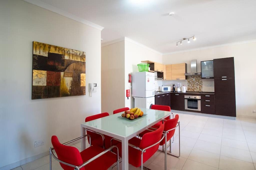 Apartment Modern In The Heart Of Maltese Nightlife *