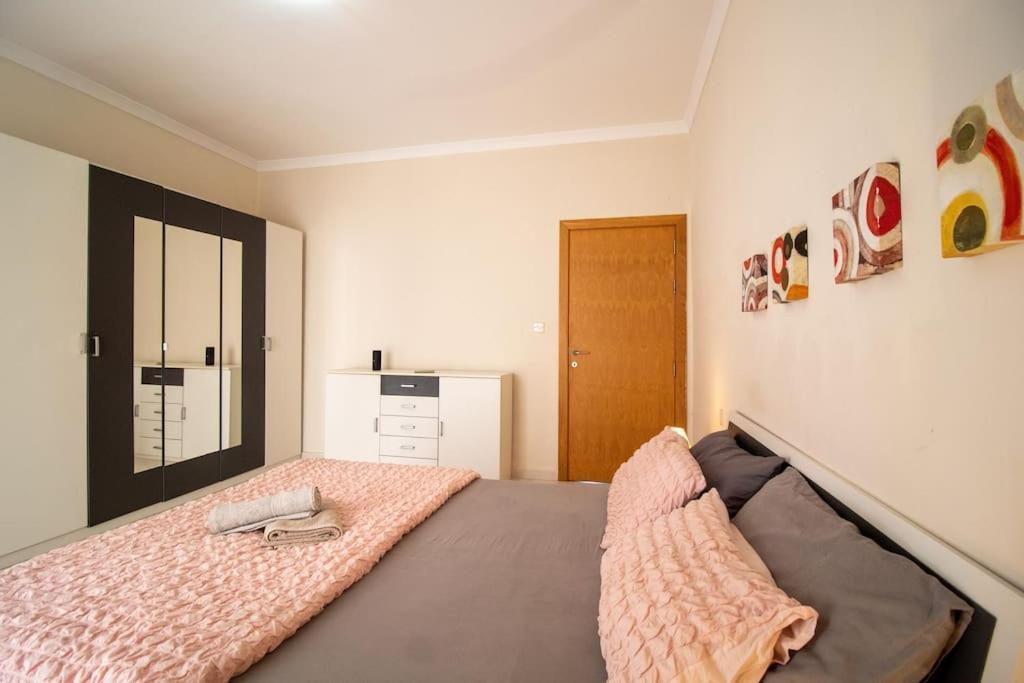 Modern In The Heart Of Maltese Nightlife Apartment Saint Julian's